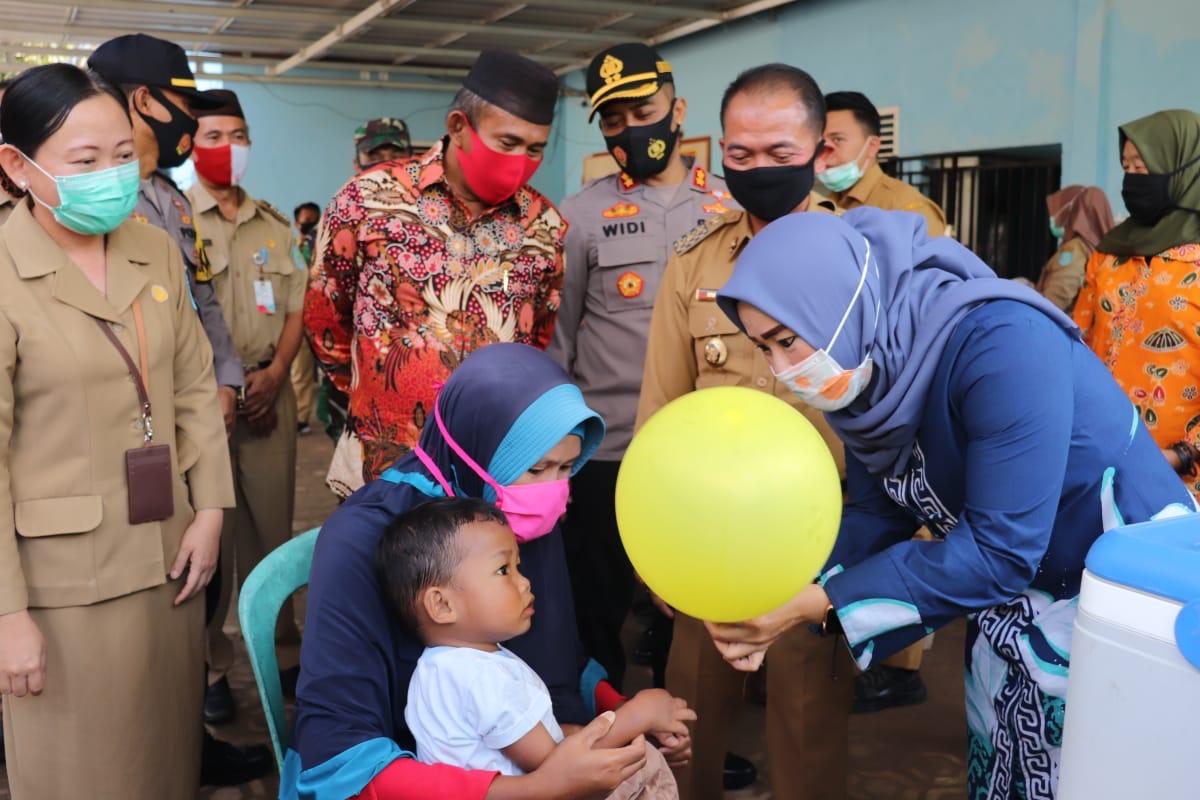 Tangkal Virus Menyerang Tubuh, 390 Anak Desa Kota Kapur Diimuniasi
