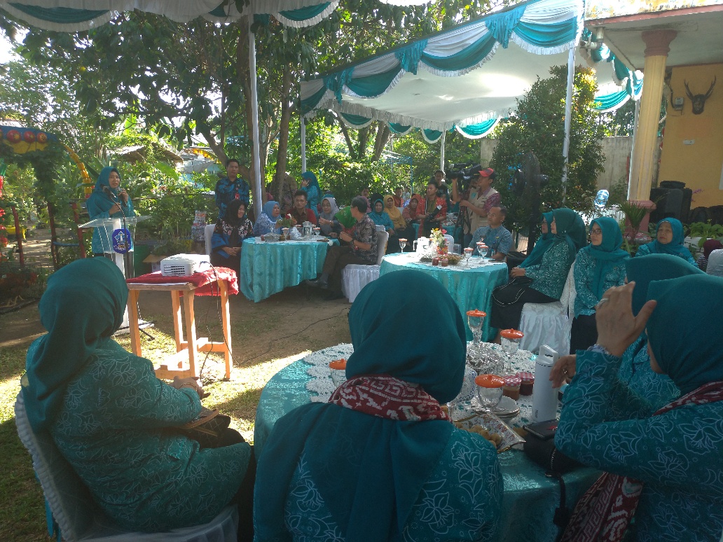 Hatinya PKK Sri Menanti Terbaik Ketiga se-Indonesia