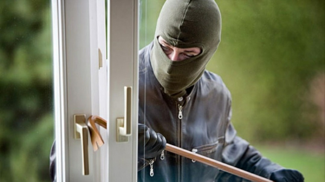 Pergoki Maling Disiang Bolong, Ibu Muda di Pemali Luka-luka