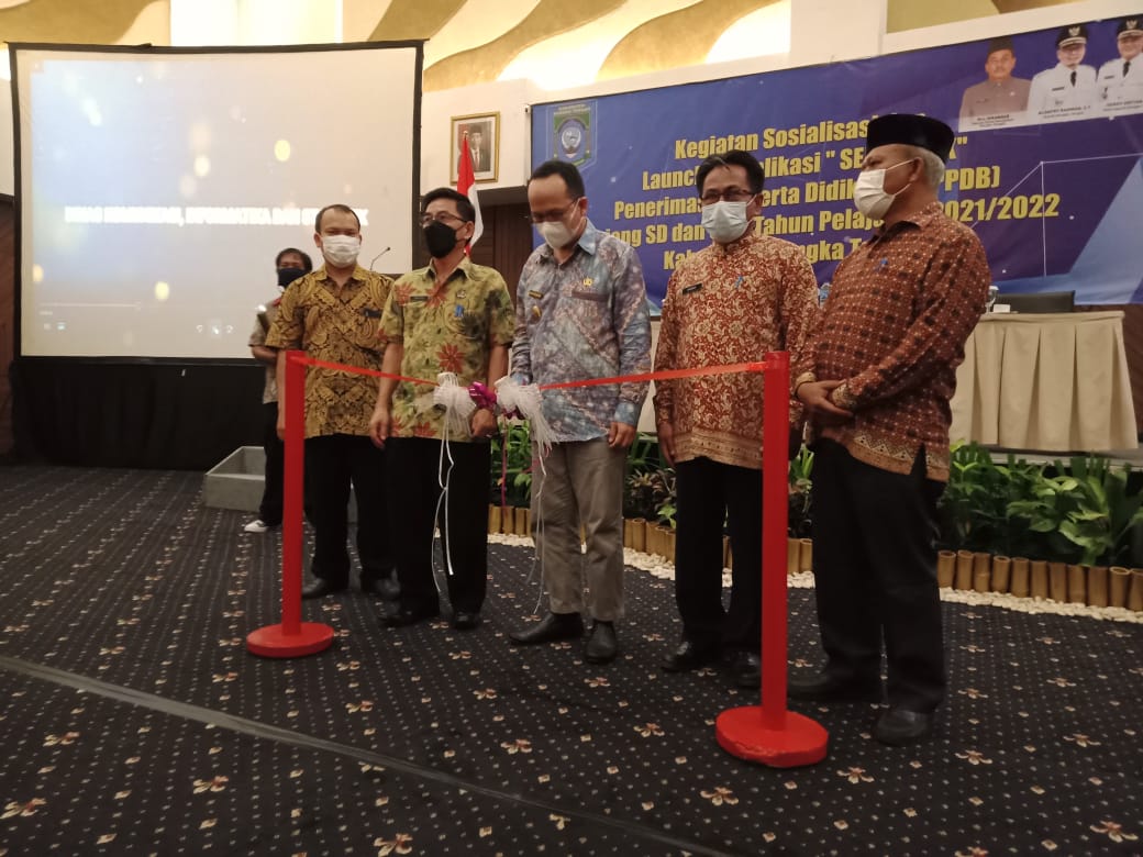 Mudahkan PPDB, Pemkab Bateng Luncurkan Aplikasi SEPERADIK