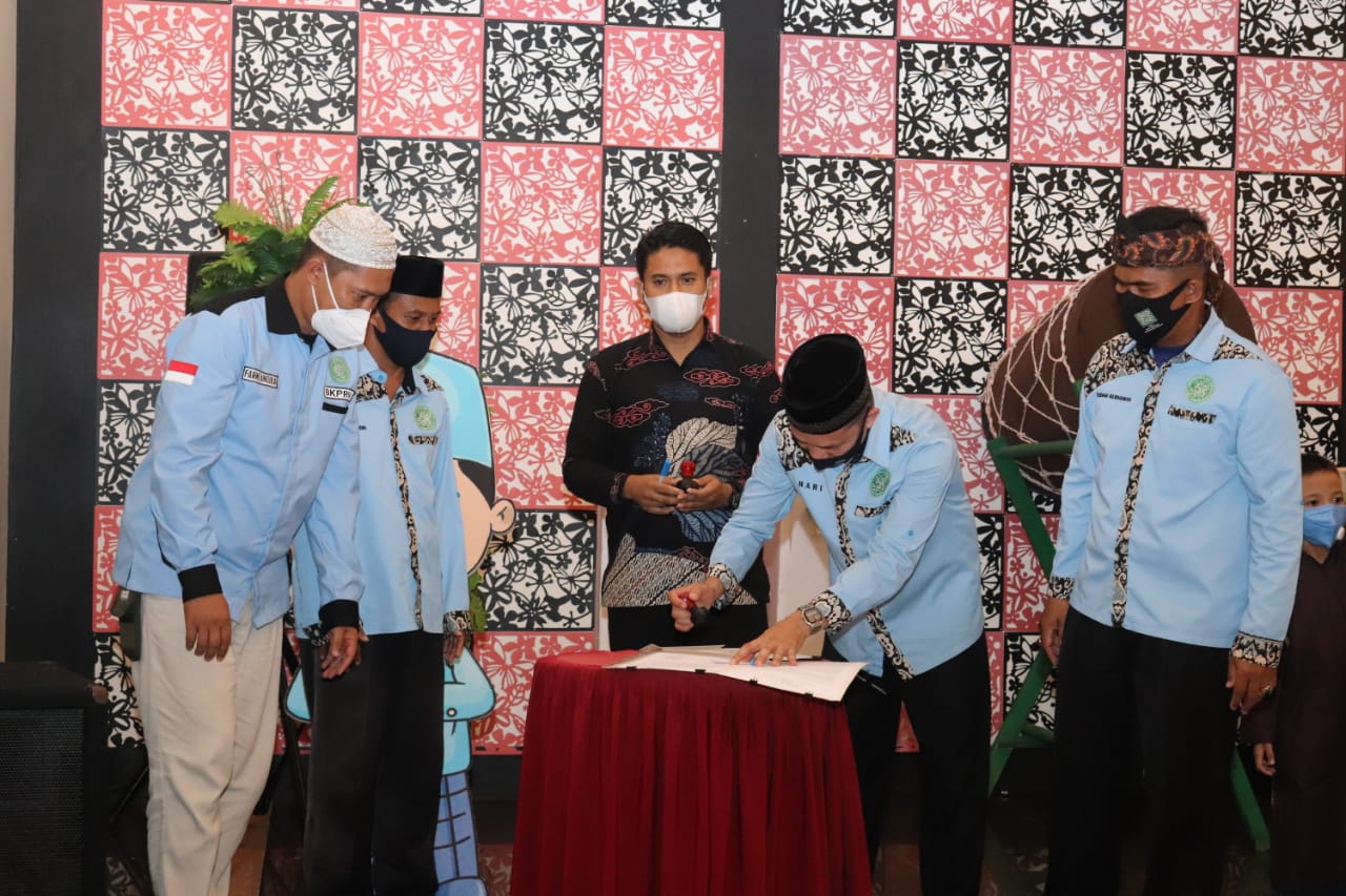 Berikan Bantuan Hukum Ustadz dan Santri, BKPRMI Bangka MoU Dengan Firma Hukum Aldy Putranto