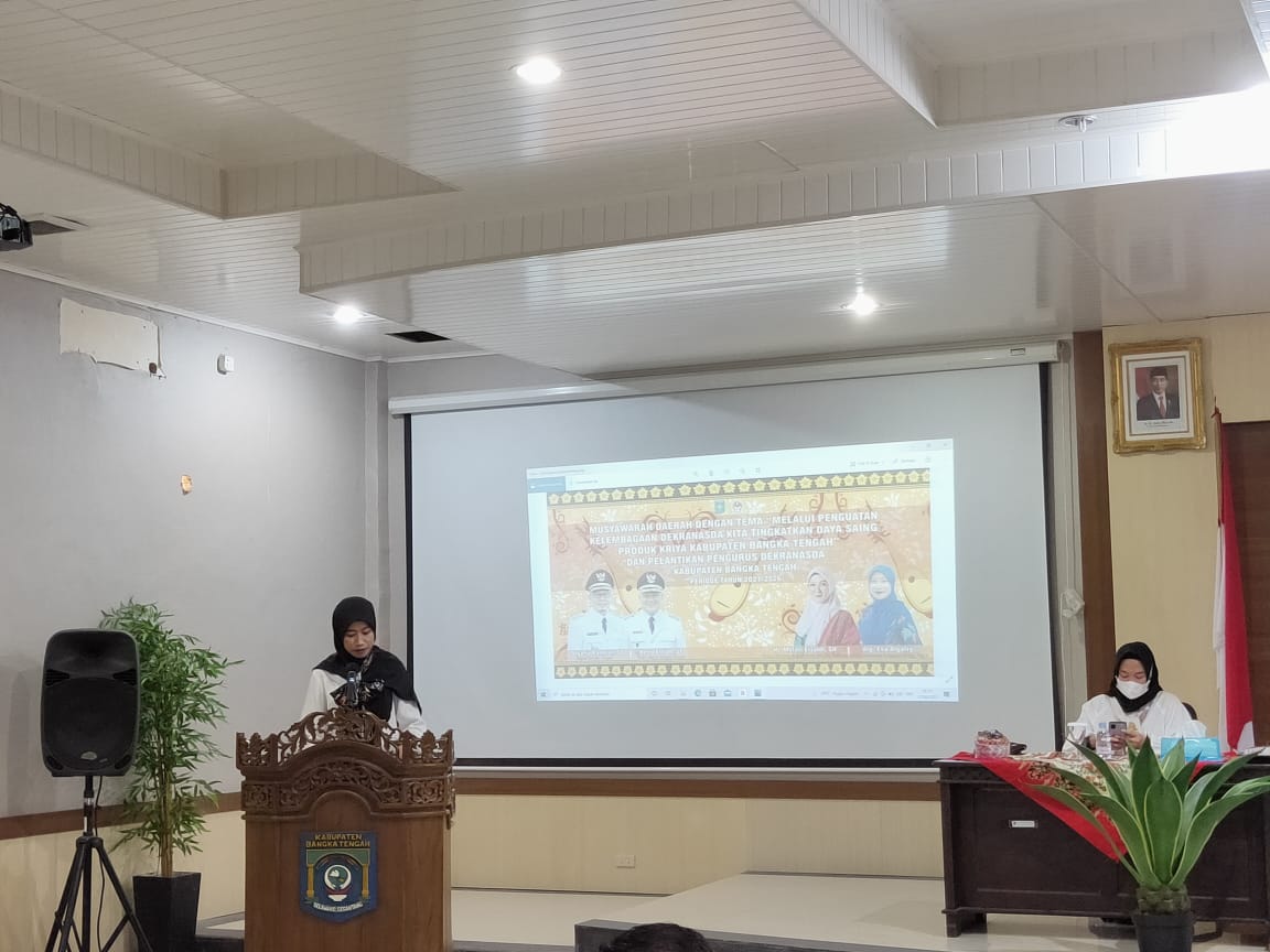 Istri Bang Ayi Resmi Jabat Ketua Dekranasda Bangka Tengah