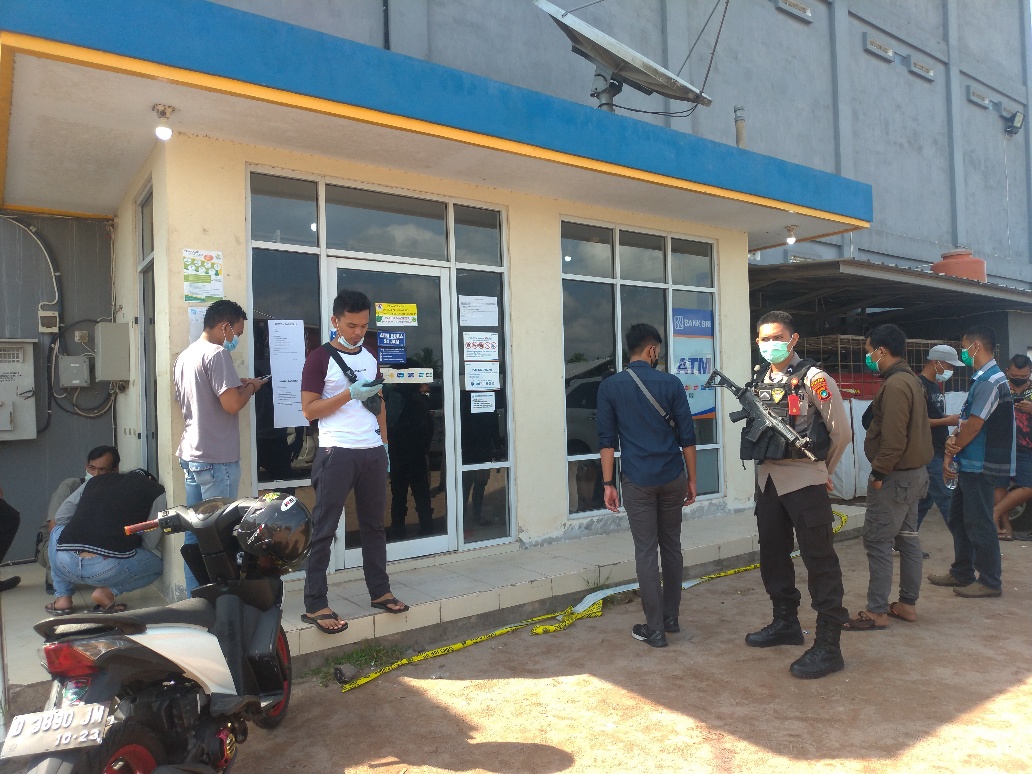 Breaking News: Ada Bekas Las, Uang di Mesin ATM Mega Mart Raib