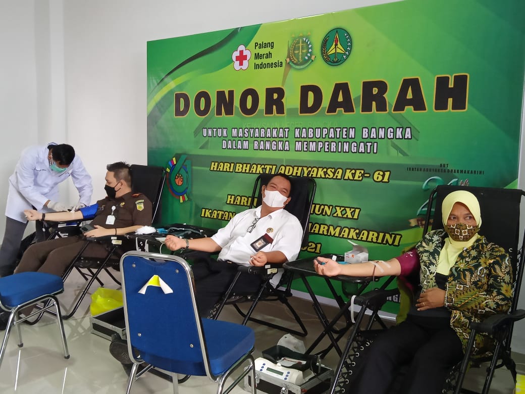 Peringati Hari Bhakti Adhiyaksa, Darah Seluruh Pegawai Kejari Bangka Diambil