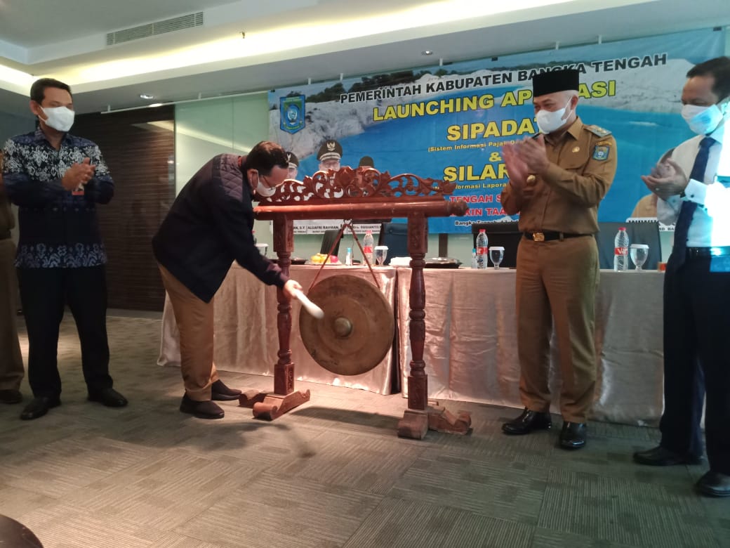 Optimalkan PAD Bateng, Algafry Launching SIPADAT dan SILARON