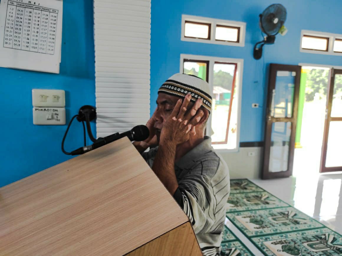 Ini Alasan Haji Alias Selalu Kumandangkan Azan di Dusun Air Abik