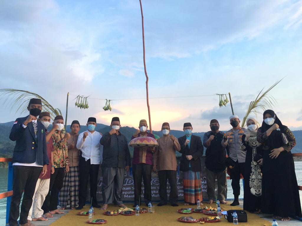 Maulid Nabi di Danau Pading