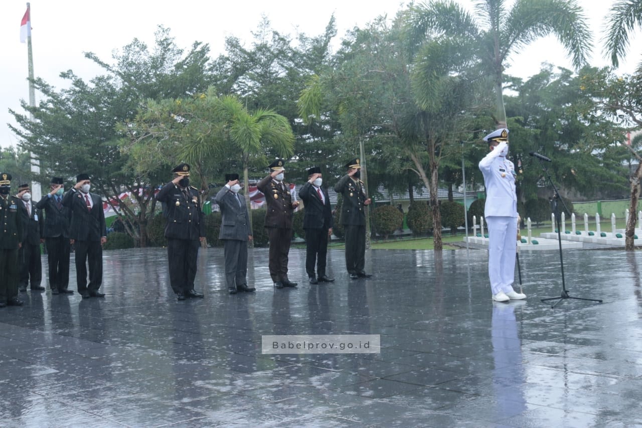 Peringati Hari Pahlawan Nasional, Abdul Fatah Rela Basah-basahan