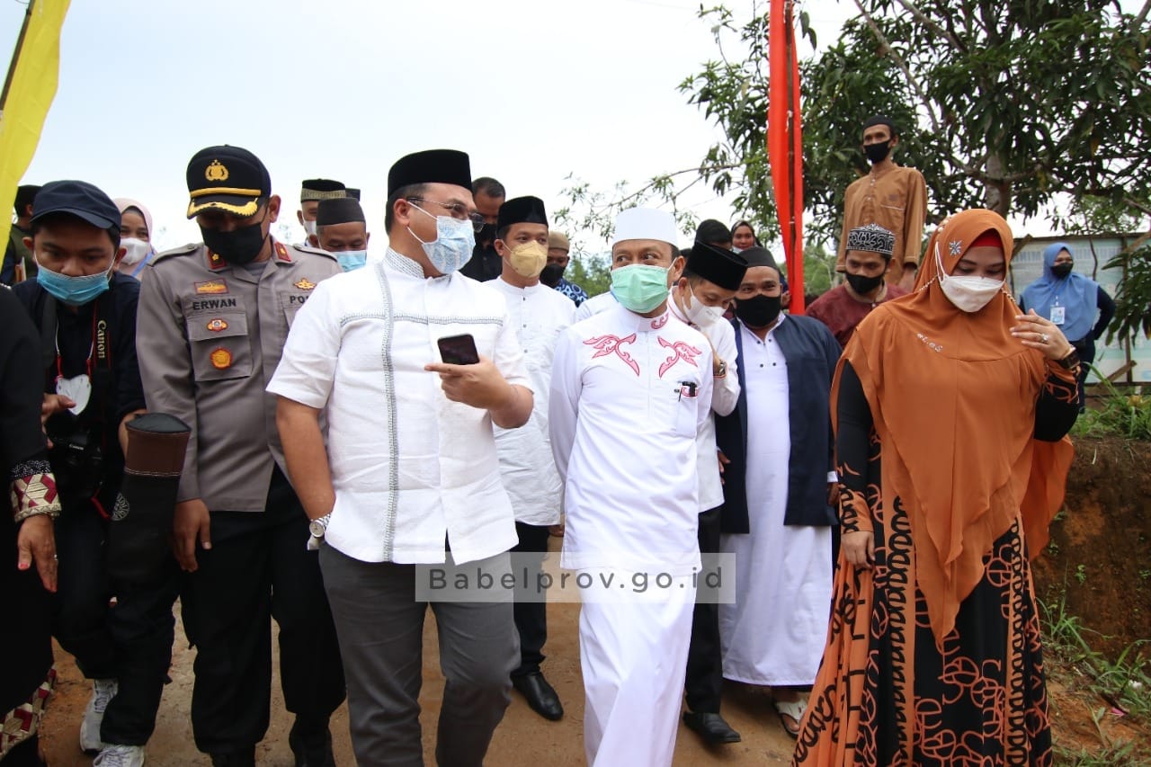 Hadir di Basel, Ustadz Das’ad Latif Ajak Orang Tua Masukkan Anaknya ke Pesantren
