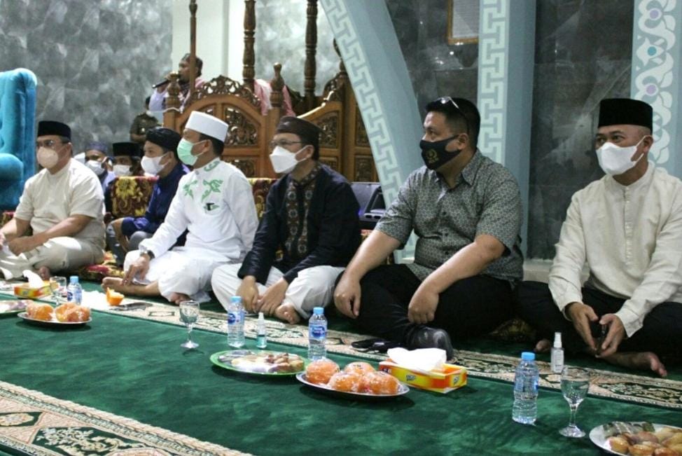 Resmikan Masjid Baitul Muslimin Penyak, Erzaldi Datangkan Ustadz Das’ad Latif