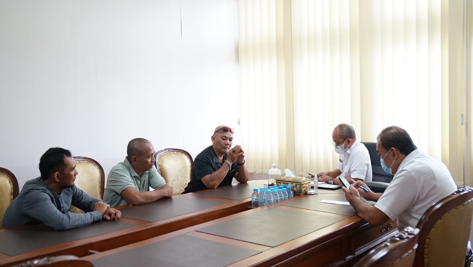 Molen dan IKAMA Rencanakan Lomba Karapan Sapi