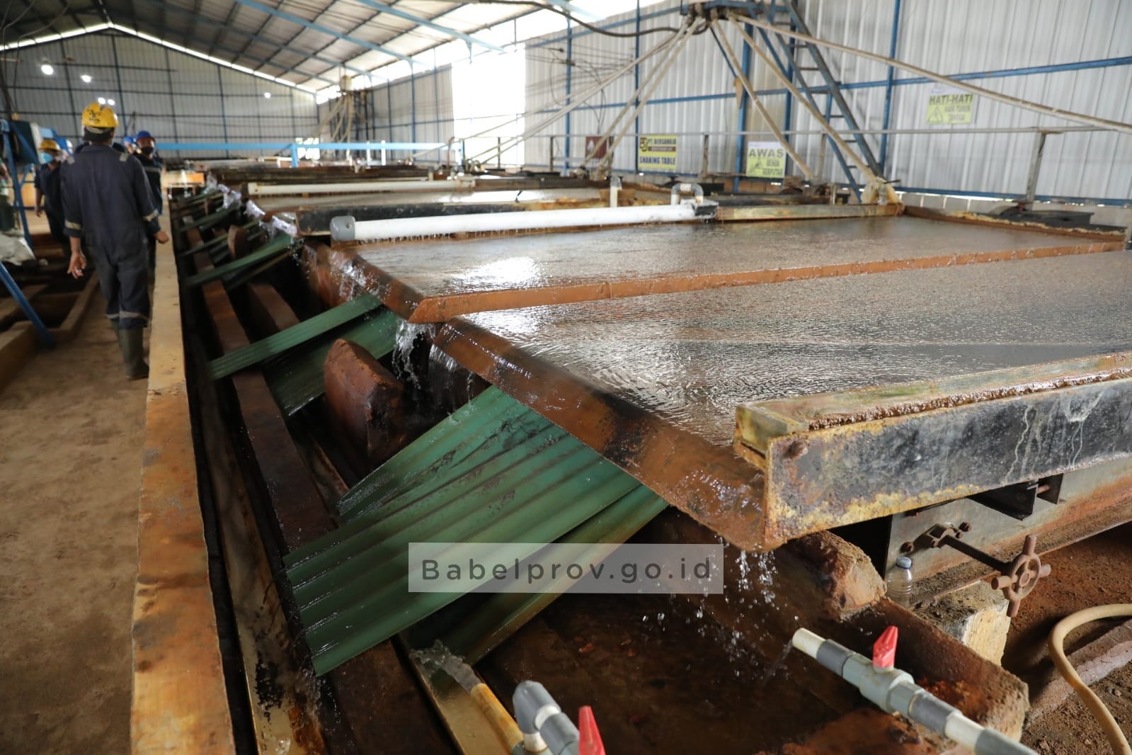 Pabrik Pengolahan Logam Titanium Mulai Beroperasi Bulan Depan