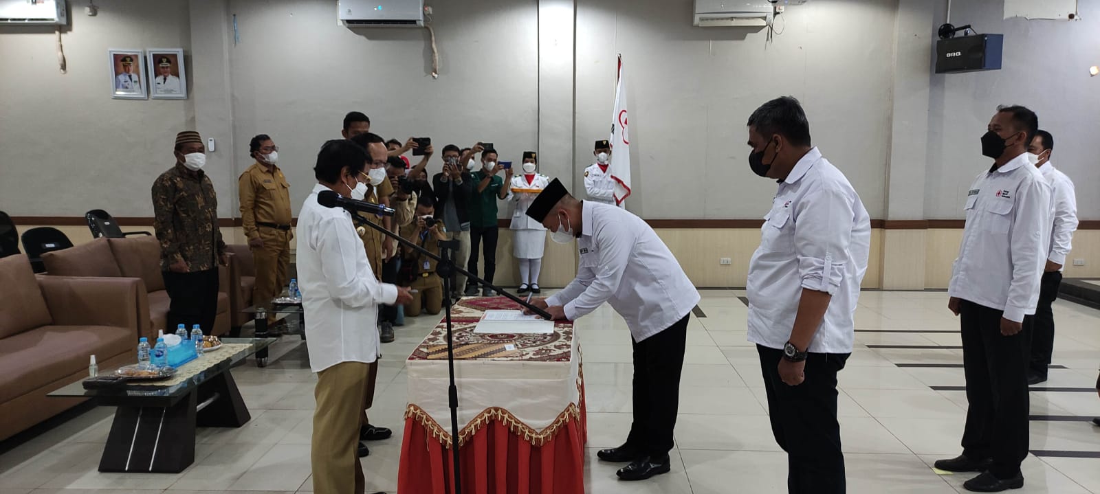 Herry Erfian Jabat Ketua PMI Bateng