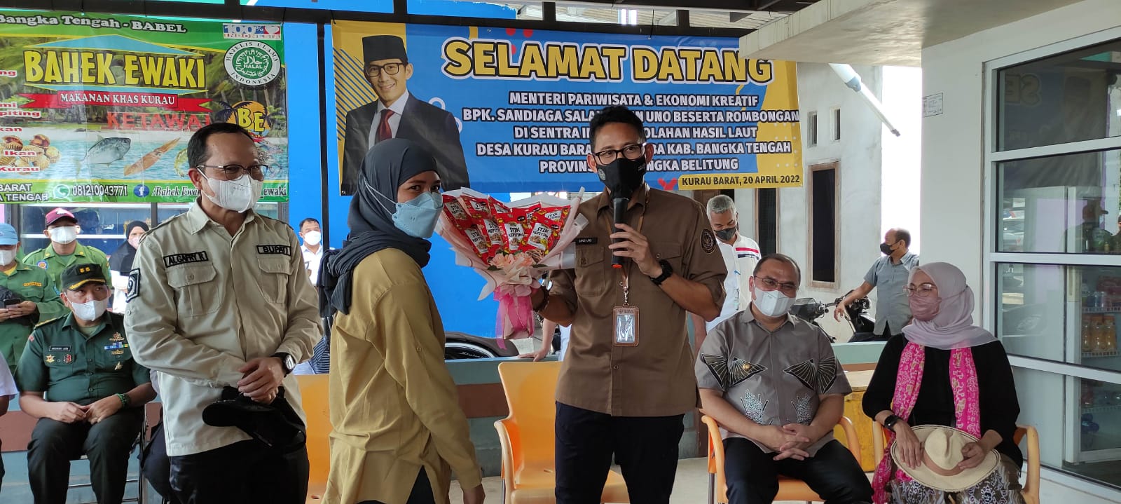 Masyarakat Kurau Keluh Kesah ke Sandiaga Uno