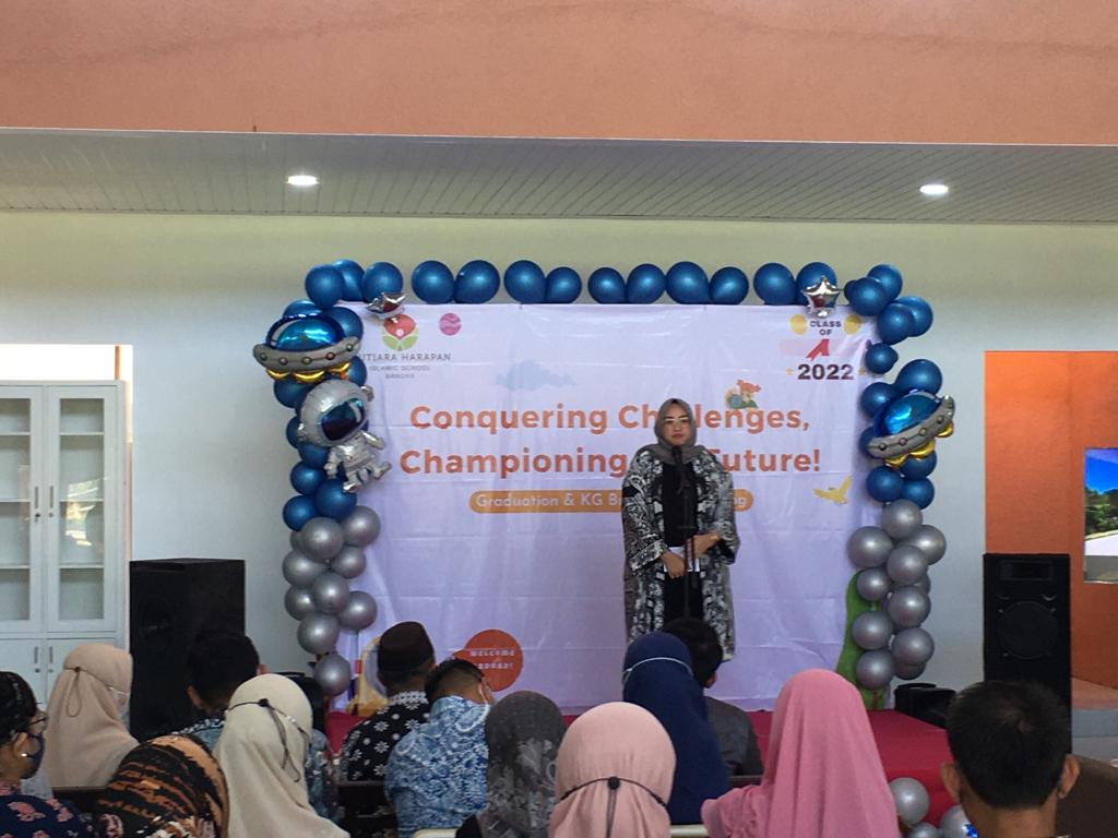 Monica Haprinda Resmikan Gedung Baru Mutiara Harapan Islamic School