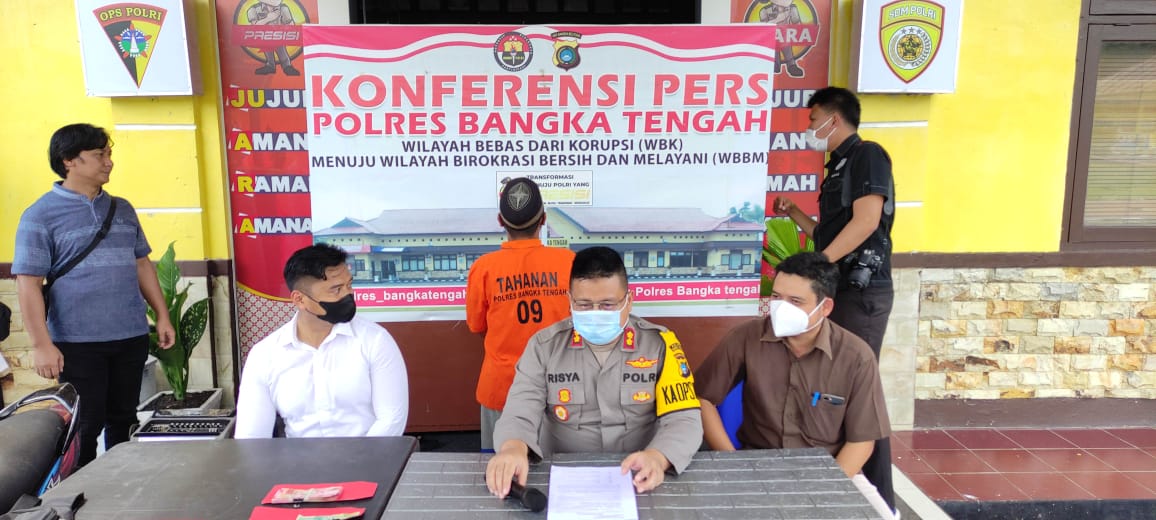 Jamal Peragakan 17 Adegan Saat Membunuh Ibunya