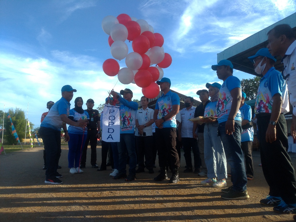 Lepas Balon ke Udara, Mulkan Resmi Buka Popda Kabupaten Bangka 2022