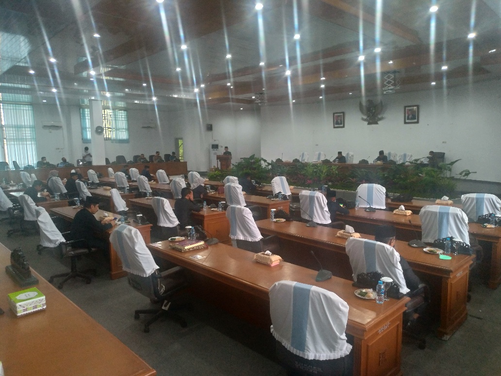 17 Kursi Dewan Bangka Kosong saat Rapat Paripurna