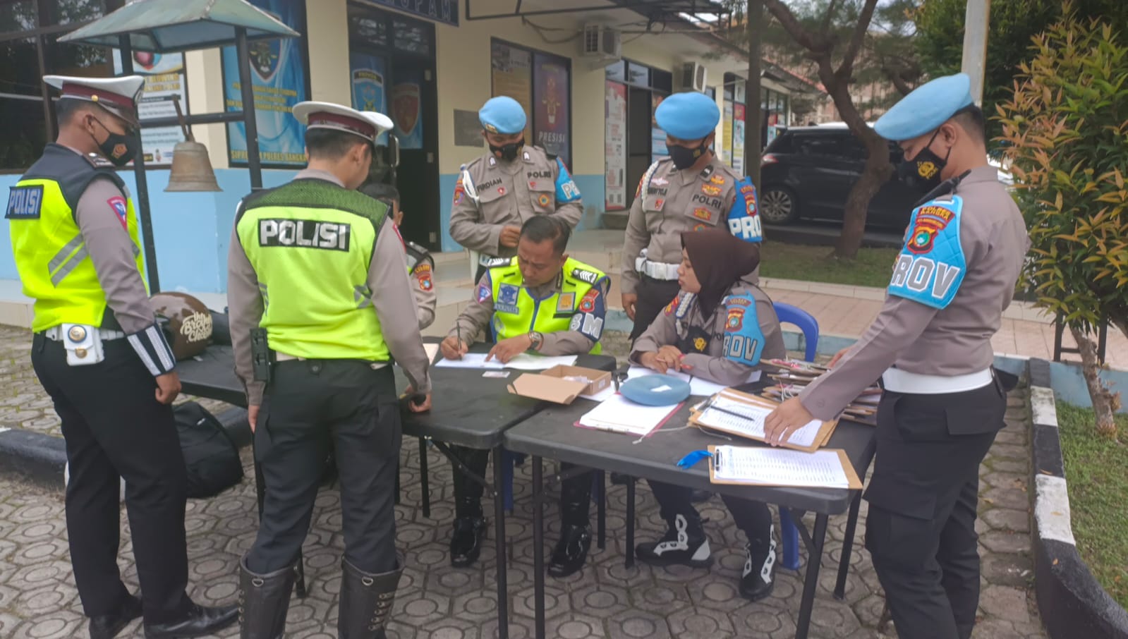 17 Polisi Kena Tilang