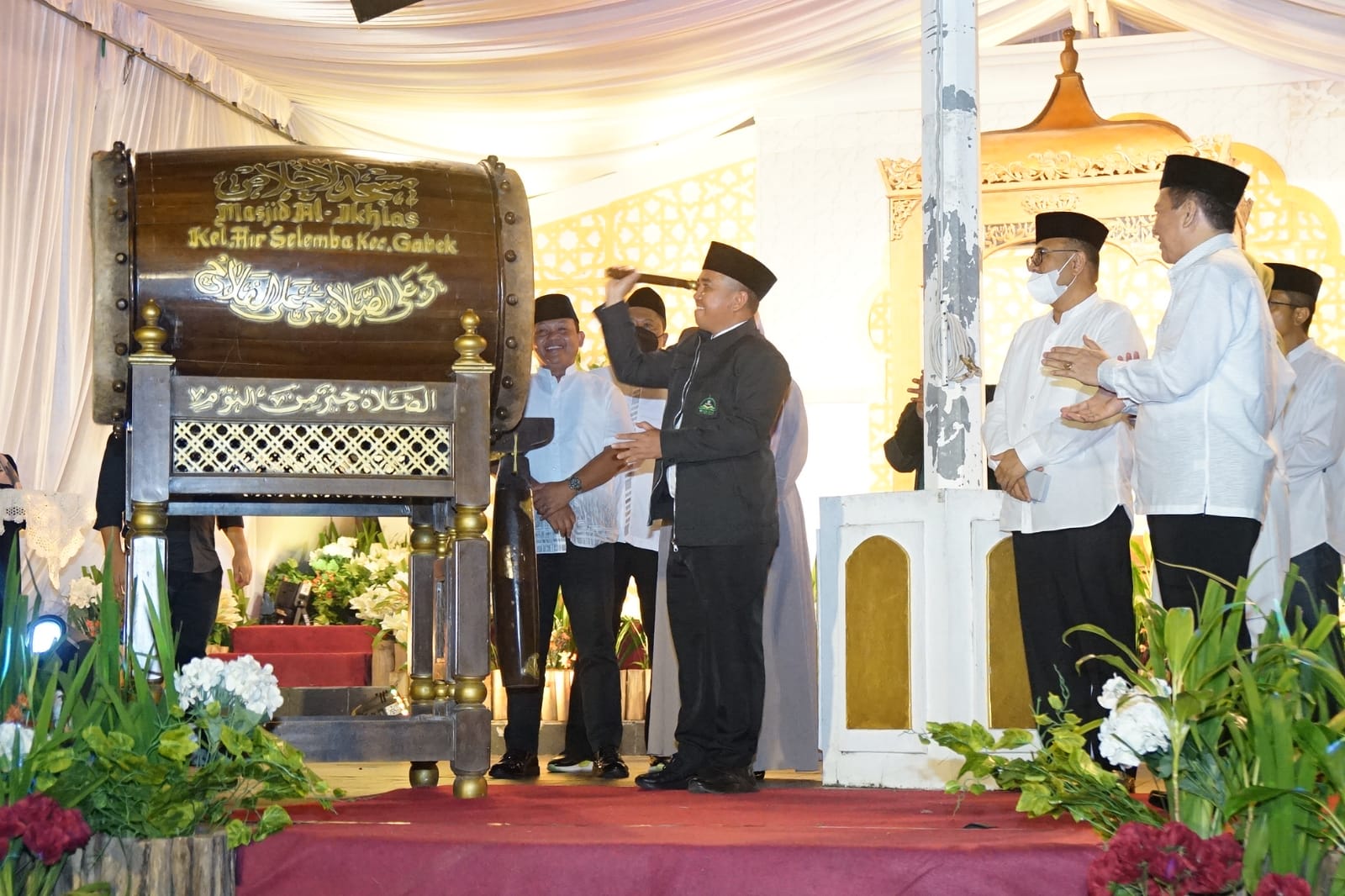 Molen: Tak Ada Alasan Belajar Ngaji