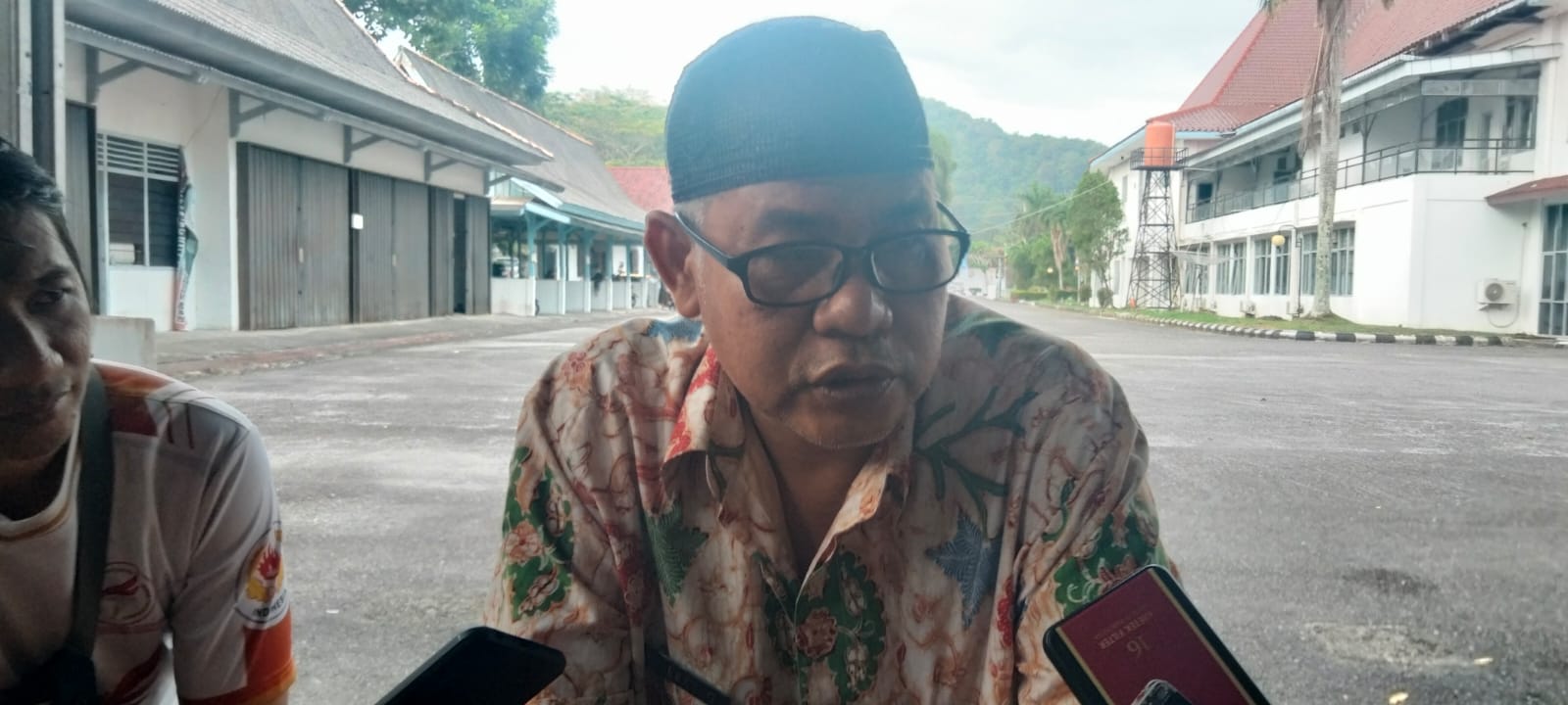 Nyalon Dari Partai Gerindra, Magrizan Masih Duduk di DPRD Sebagai Kader Hanura