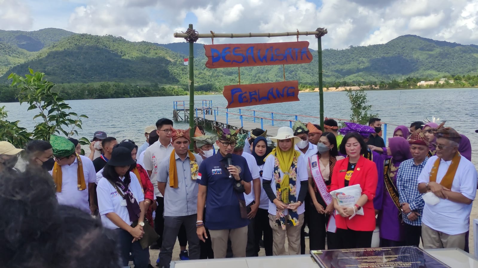 Kunjungi Desa Perlang, Sandiaga Uno Kaget Lihat Masyarakat Bangka Tengah