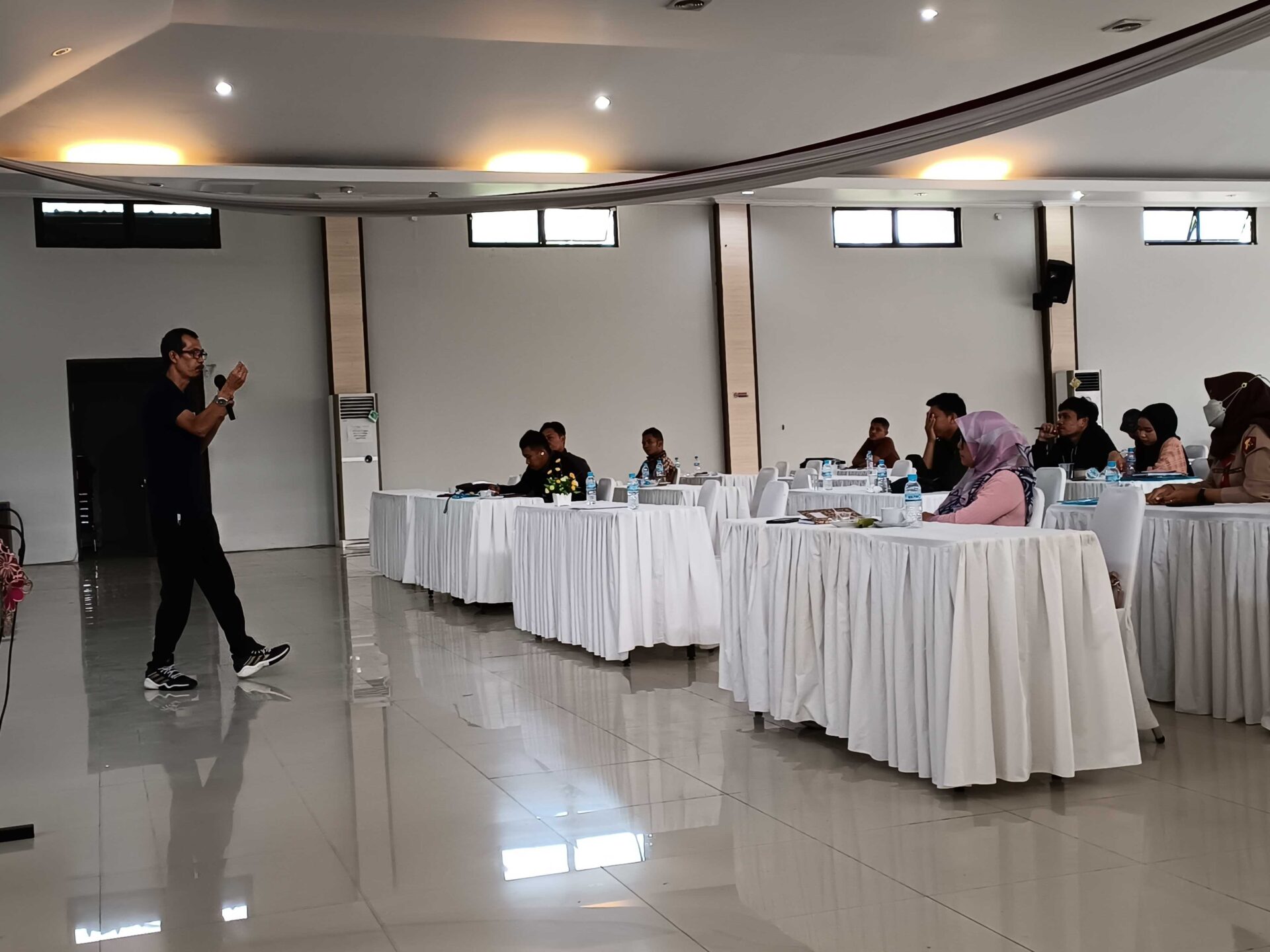 Humas Bukan Wartawan