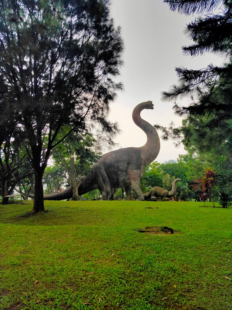 Taman Dinosaurus Majalengka, Destinasi Wisata Paling Hits untuk Liburan Keluarga