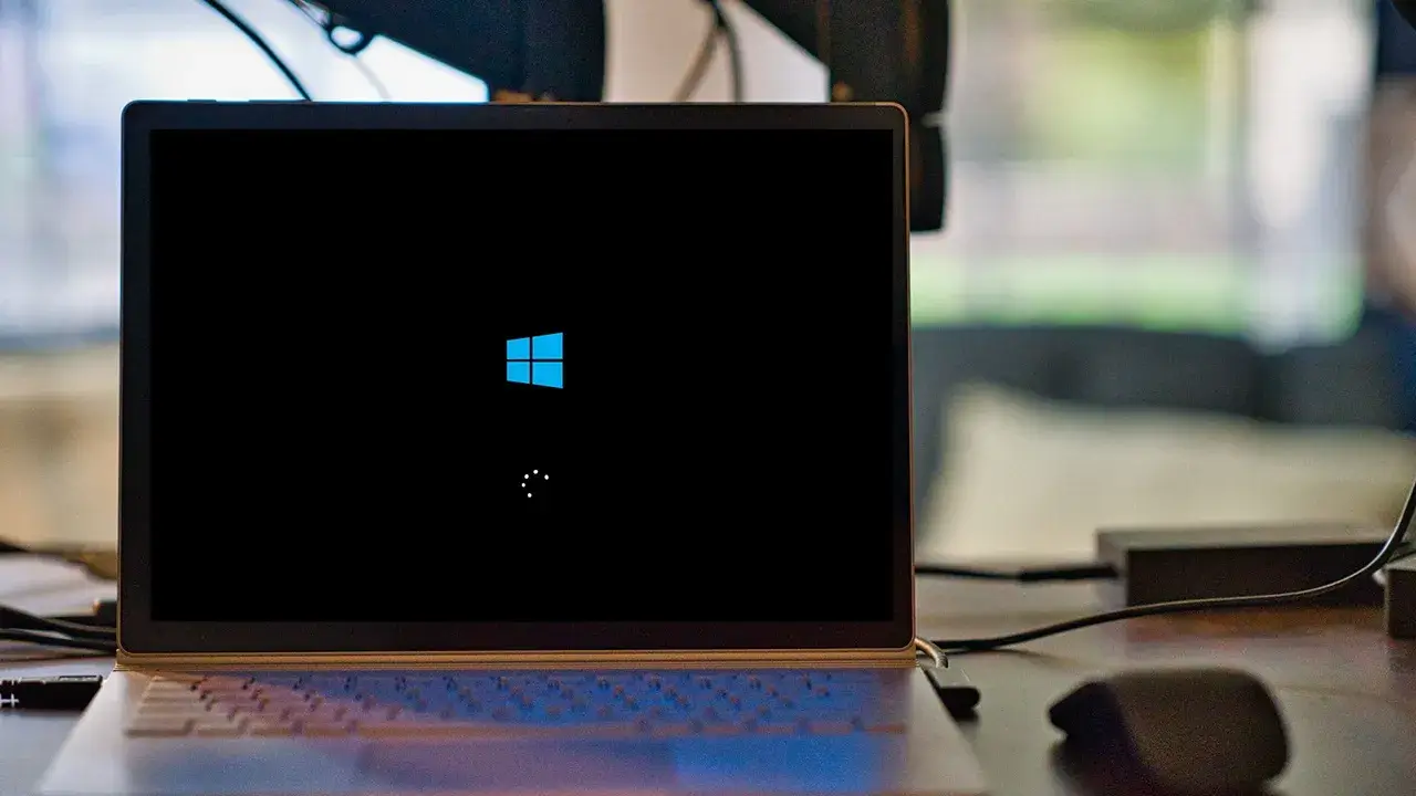 5 Cara Mudah Mengatasi Windows Stuck Loading di Logo 2022
