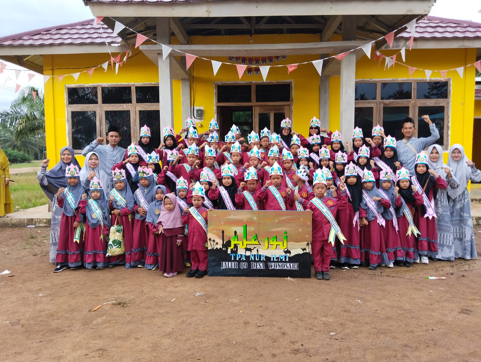 Torehkan Prestasi, TPA Nur Ilmi Wonosari Raih Dua Piala Sekaligus di Hari Santri Nasional 2022