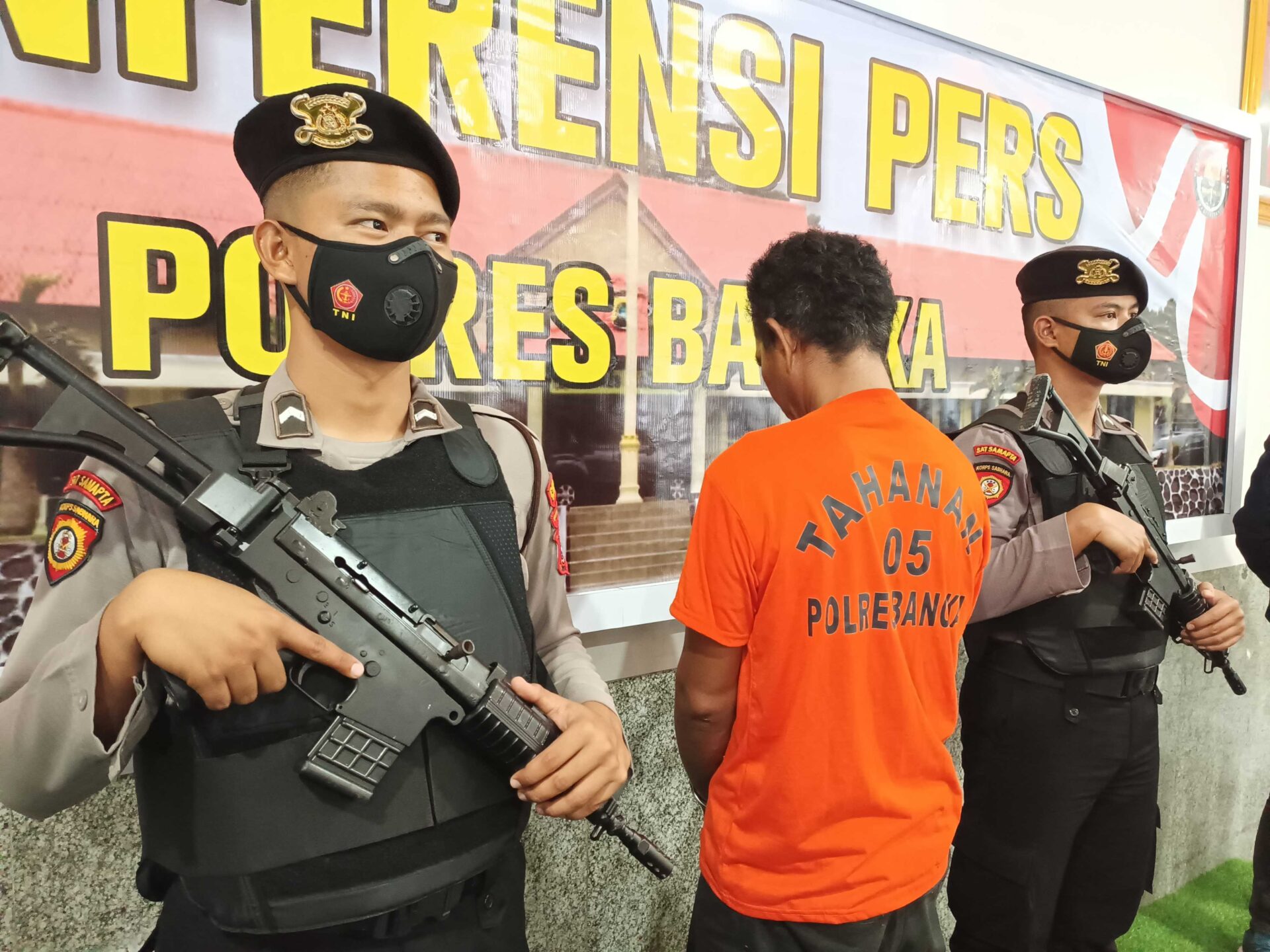 Baru Setahun Bebas, Pakde Kembali Berusuran Dengan Hukum