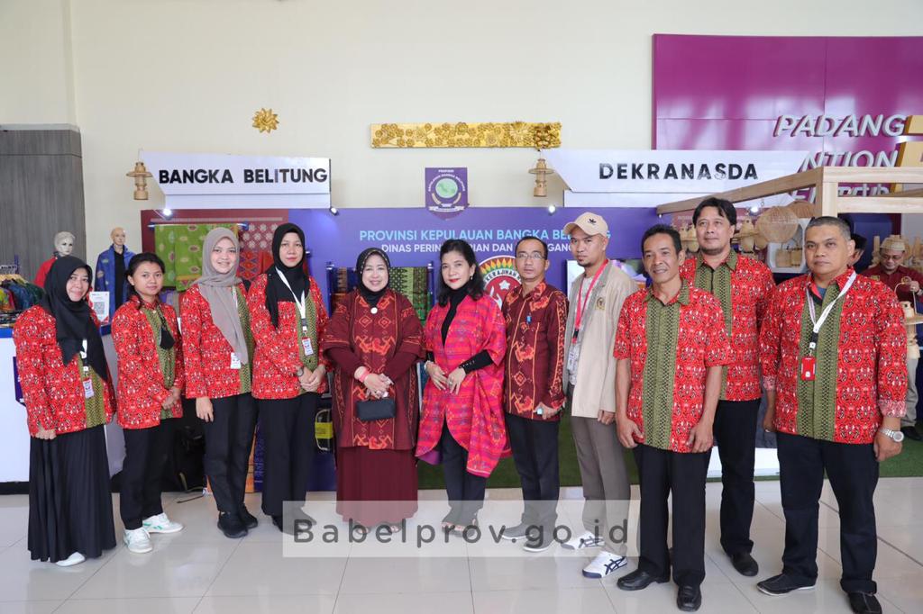 Kain Cual Hingga Kopiah Resam Dipromosikan di Acara Internasional 