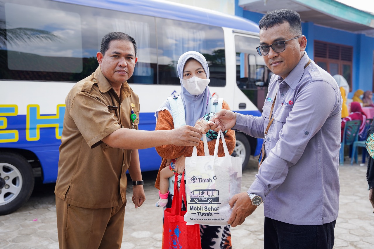 Mengalami Stunting, Lima Anak Dapat Paket Makanan Tambahan dari PT Timah