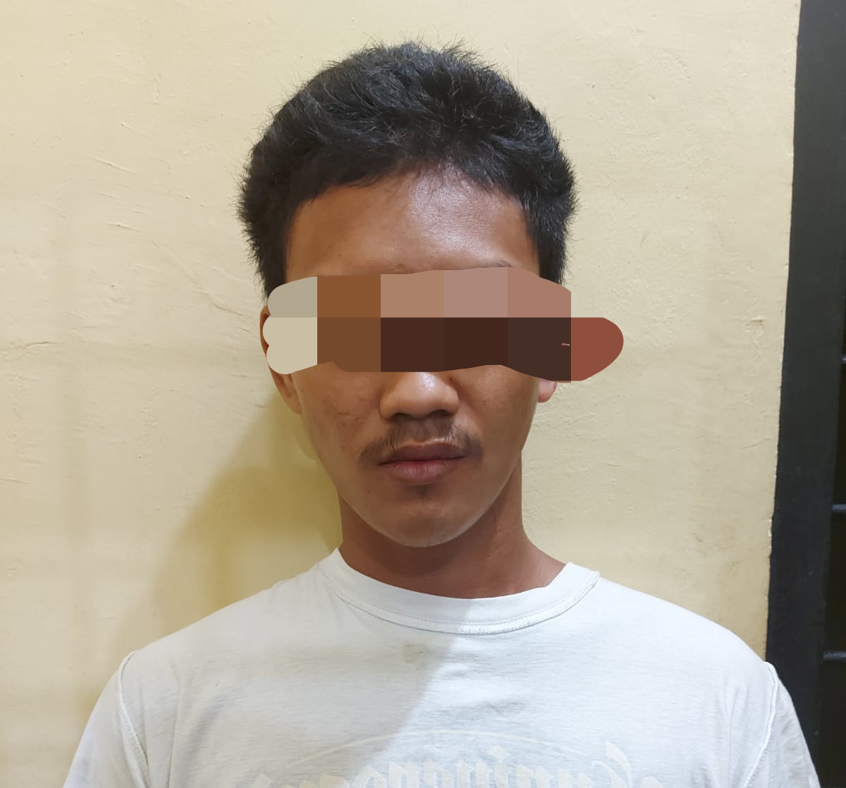 Bobol Konter Hp, Fito Gasak Voucher Internet hingga Mie Instan