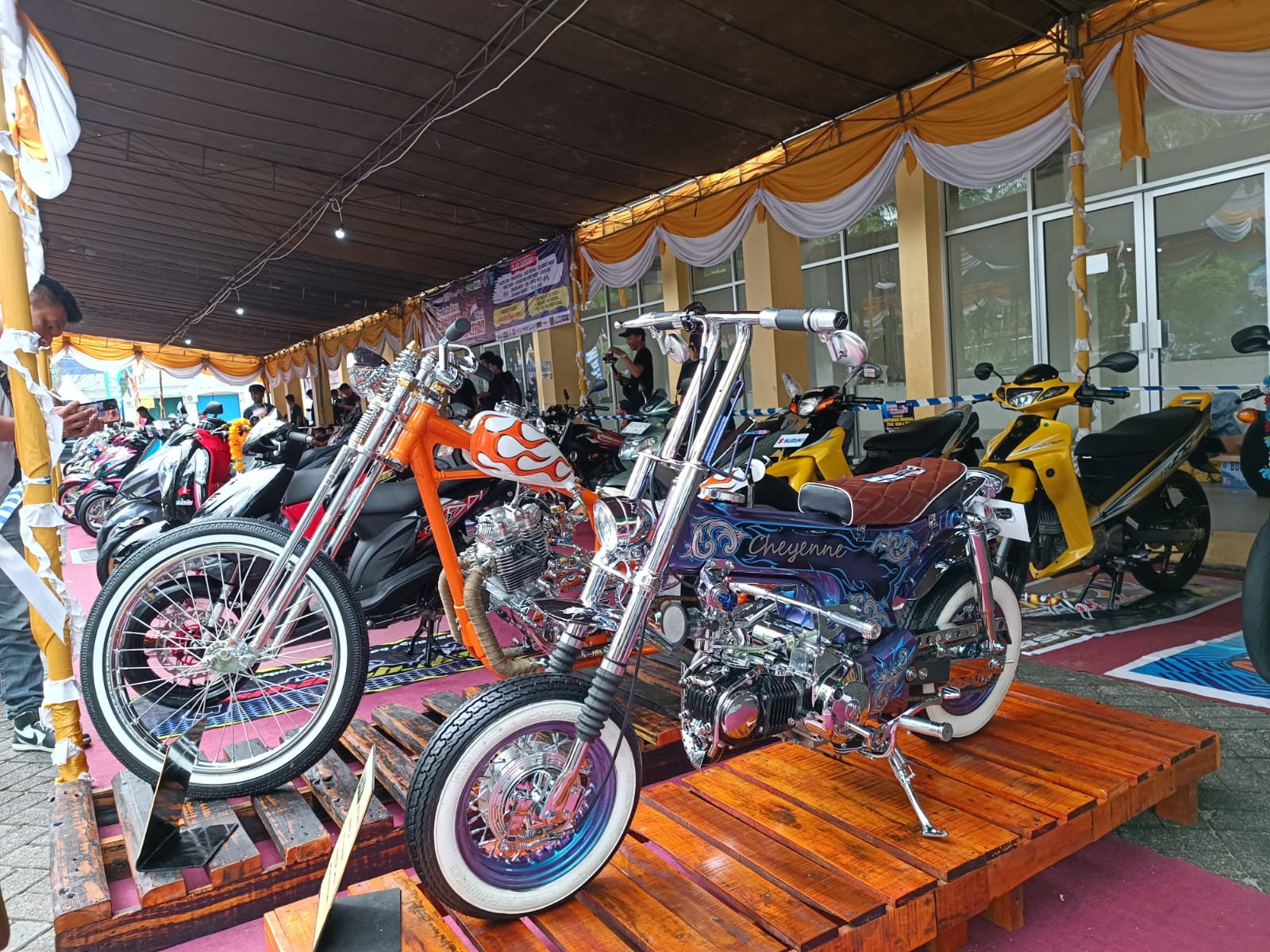 Puluhan Motor Modifikasi Ramaikan HUT ARCI Bangka