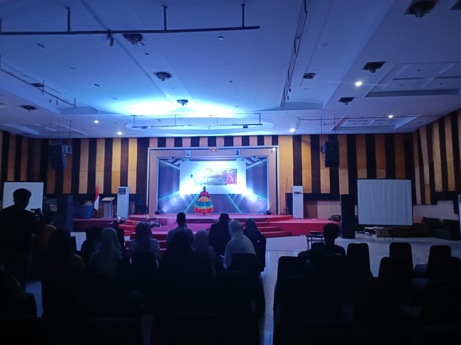 20 Finalis Bujang Dayang Bangka Tengah Unjuk Bakat