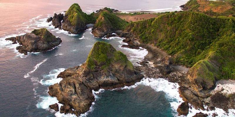 Eksotisnya Pantai Telawas Indah dan Batu Karang di Lombok, Wajib Kalian Kunjungi 2023