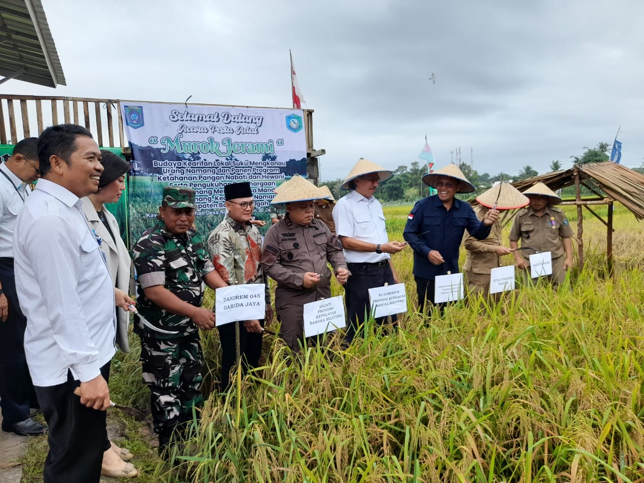 Hadiri Murok Jerami, Dirjen Pemdes Harap Desa Namang Jadi Role Model