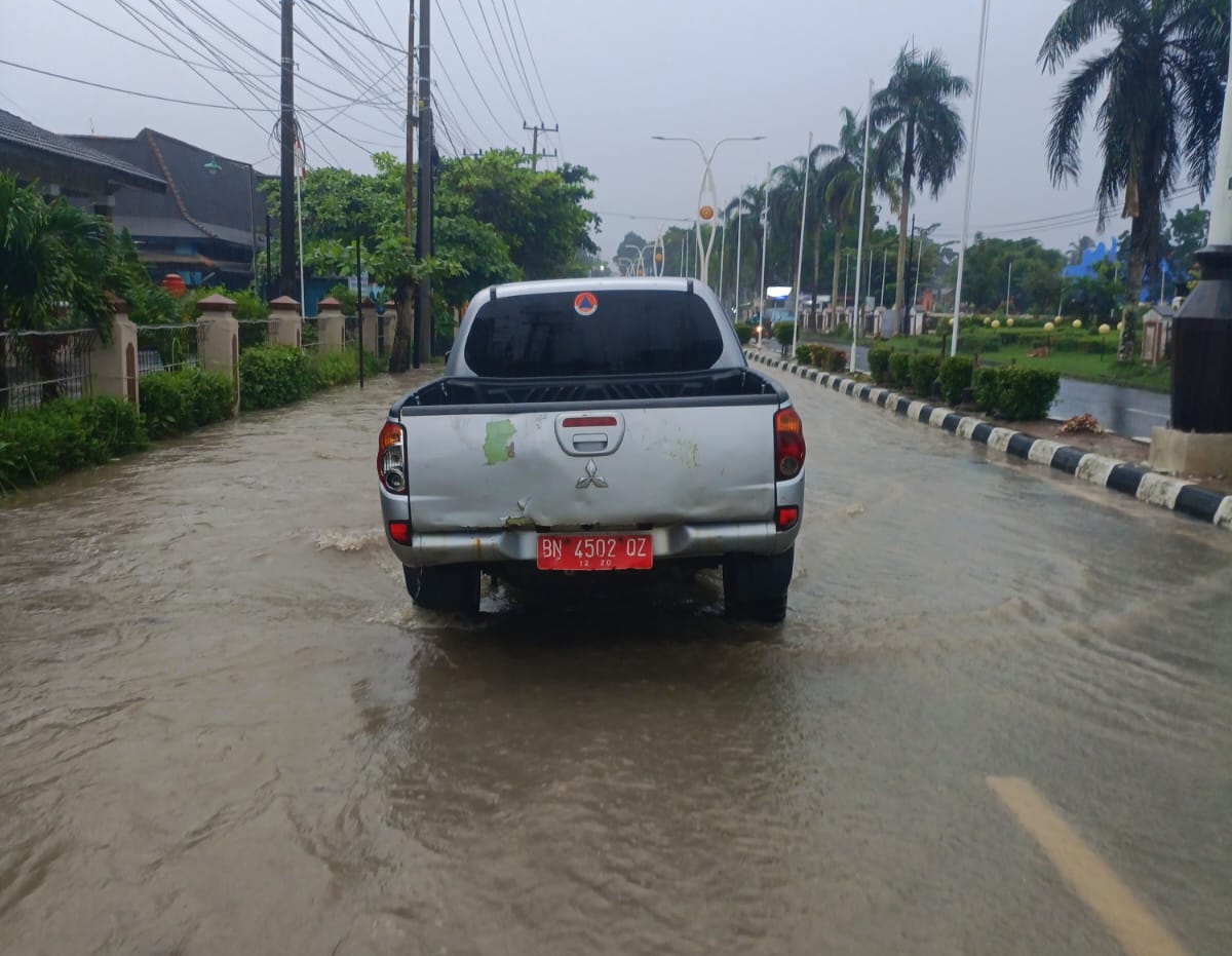 Hujan Seharian, Jalan Kantor Bupati Bangka Digenangi Air