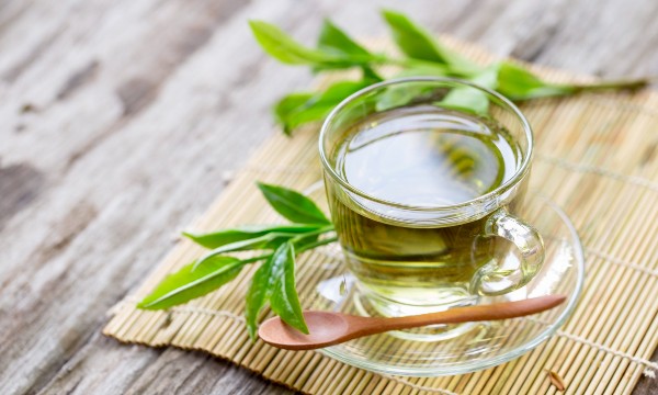 7 Rekomendasi Teh Pelangsing Terbaik Aman dan Cocok untuk Diet 2023