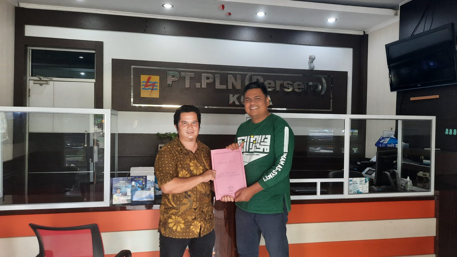 Kades Perlang Minta KWH Gratis Untuk 24 Warga