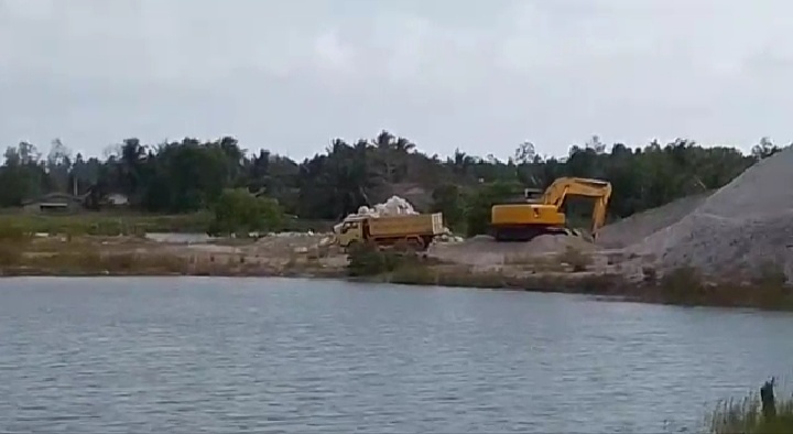 Polemik Gundukan Pasir Tailing, Big Bos Versus Penyedia Lahan