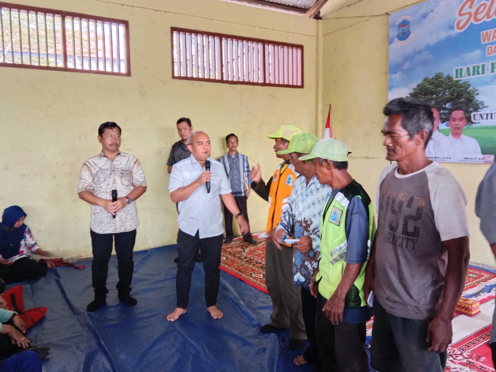 Momen HPSN, Molen Siapkan Baju Baru dan Uang Suplemen untuk Petugas Kebersihan