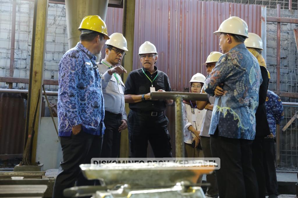 Pj Gubernur Ajak Gubernur Lemhanas RI Tinjau Smelter Pengolahan Bijih Timah