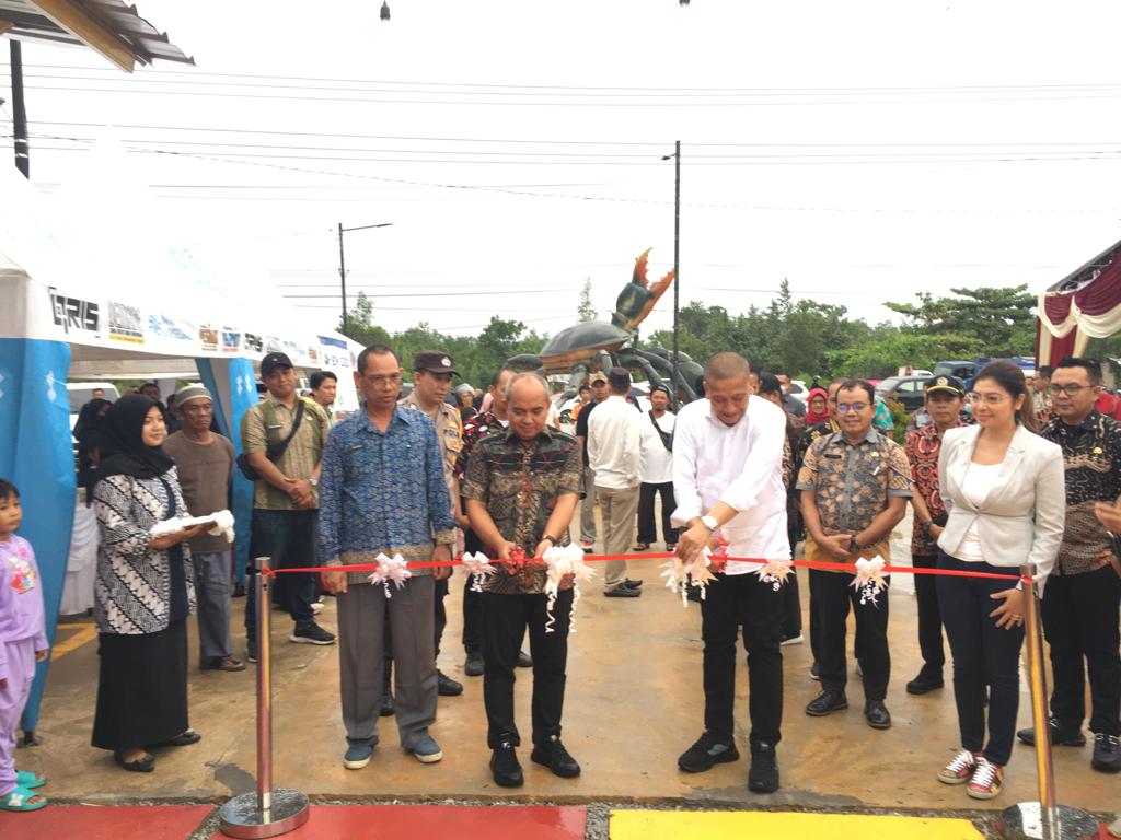 Resmikan Pasar Buah dan Ikan Ketam Remangok, Molen: Titik Ekonomi Baru