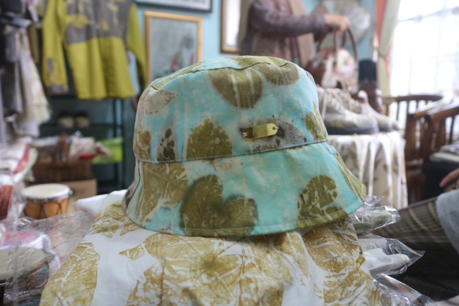 Eva Akan Pajang Produk B.Ecoprint di Galeri Dekranasda