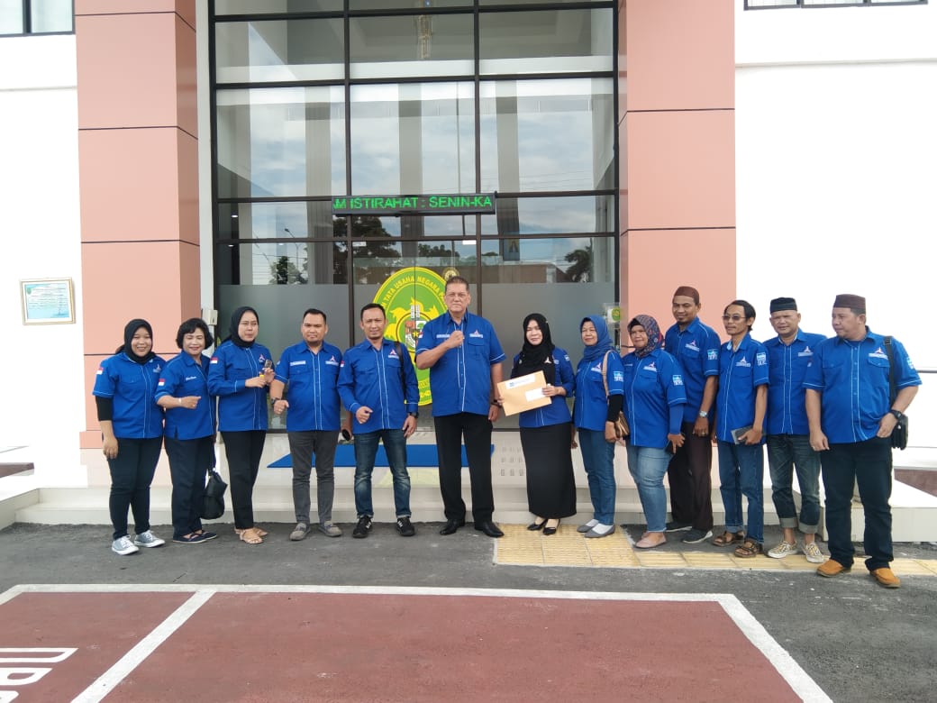 DPD Partai Demokrat Babel Ramai-ramai Datangi PTUN Pangkalpinang