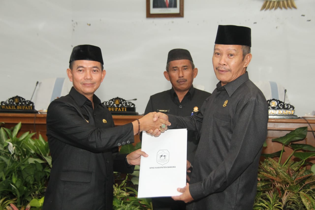 DPRD Bangka Tiga Agenda Sekaligus Dalam Paripurna