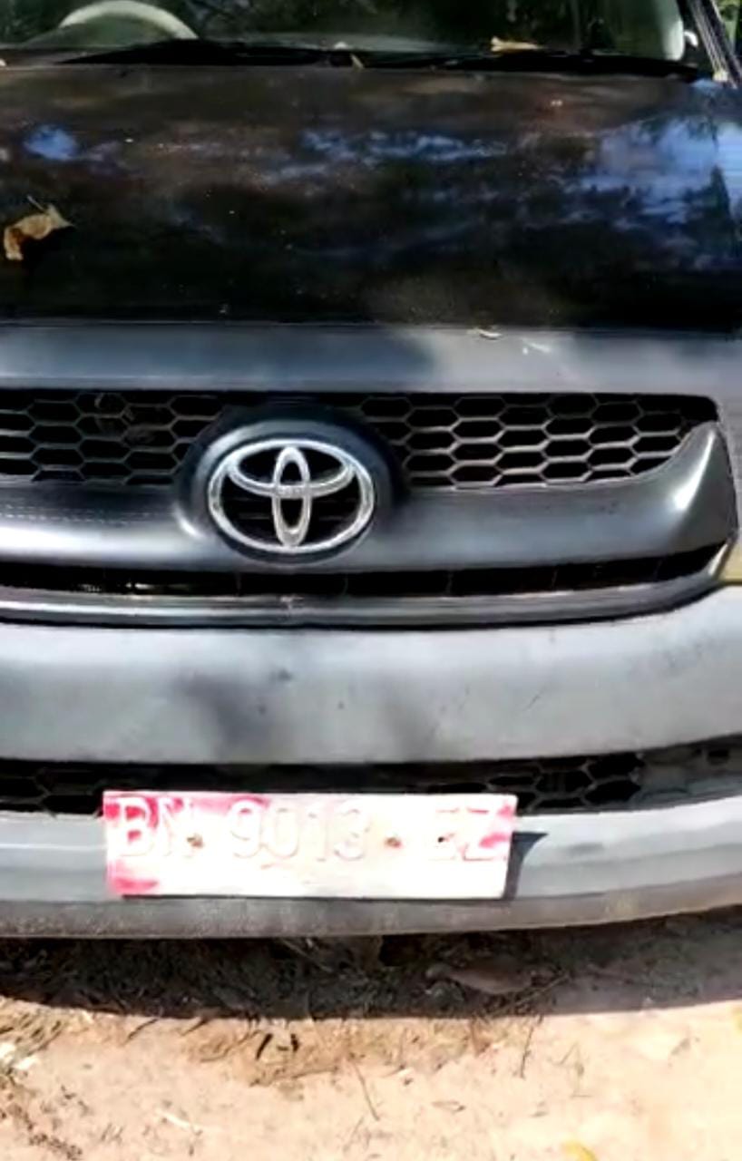 Empat Hari Parkir di Rumah Makan, Mobil Plat Merah Ini Tak Diketahui Pemiliknya