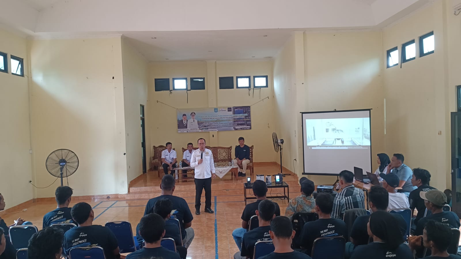 Nelayan Bangka Tengah Dapat GPS Fish Finder Gratis